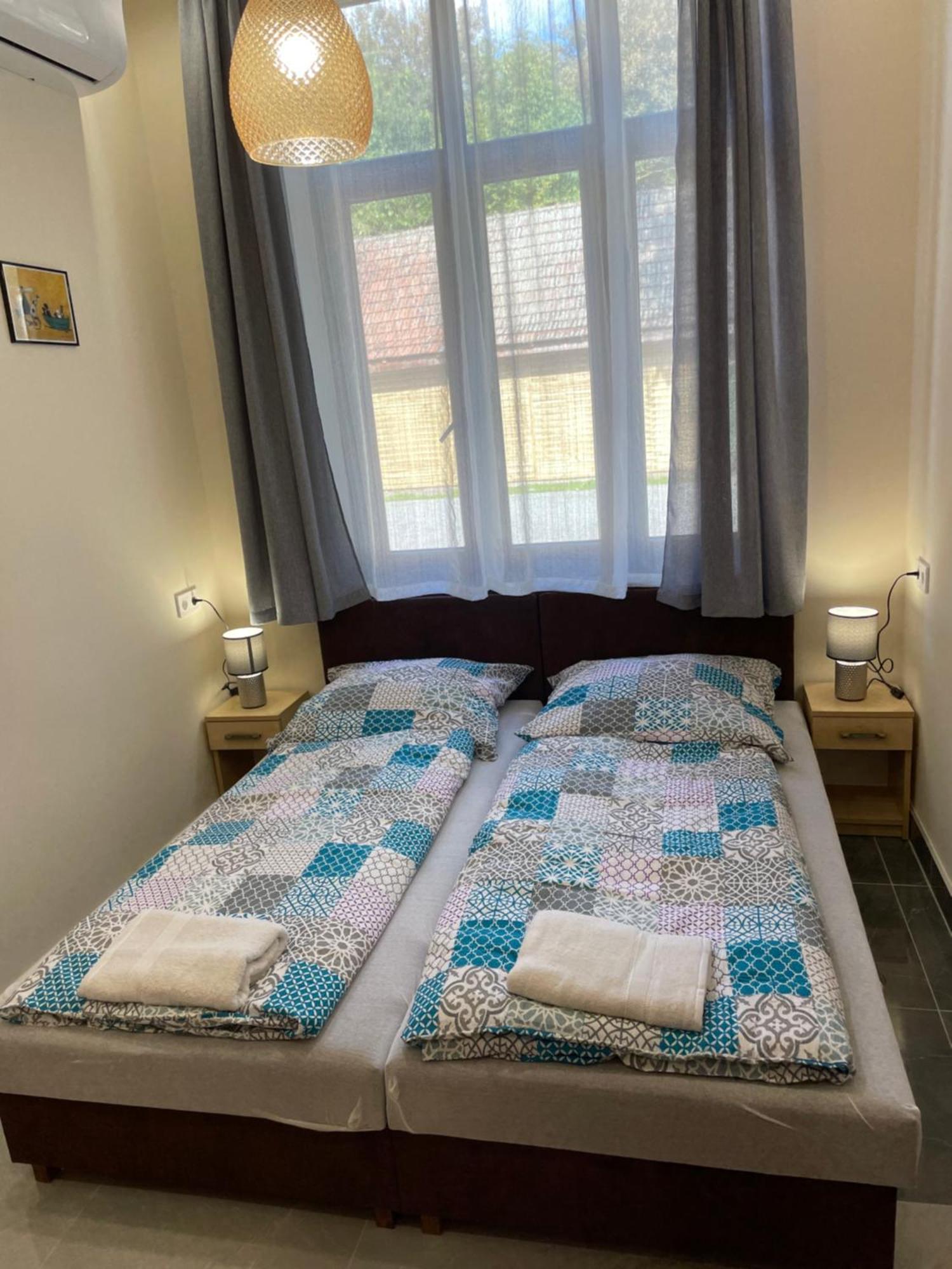 Kovacs Apartmanhaz Kiskunhalas Bilik gambar