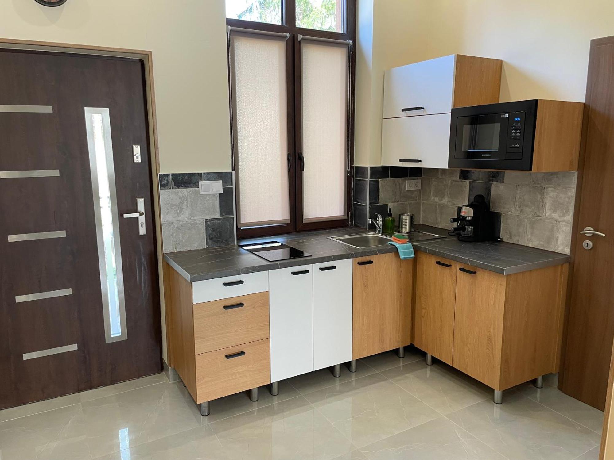 Kovacs Apartmanhaz Kiskunhalas Bilik gambar