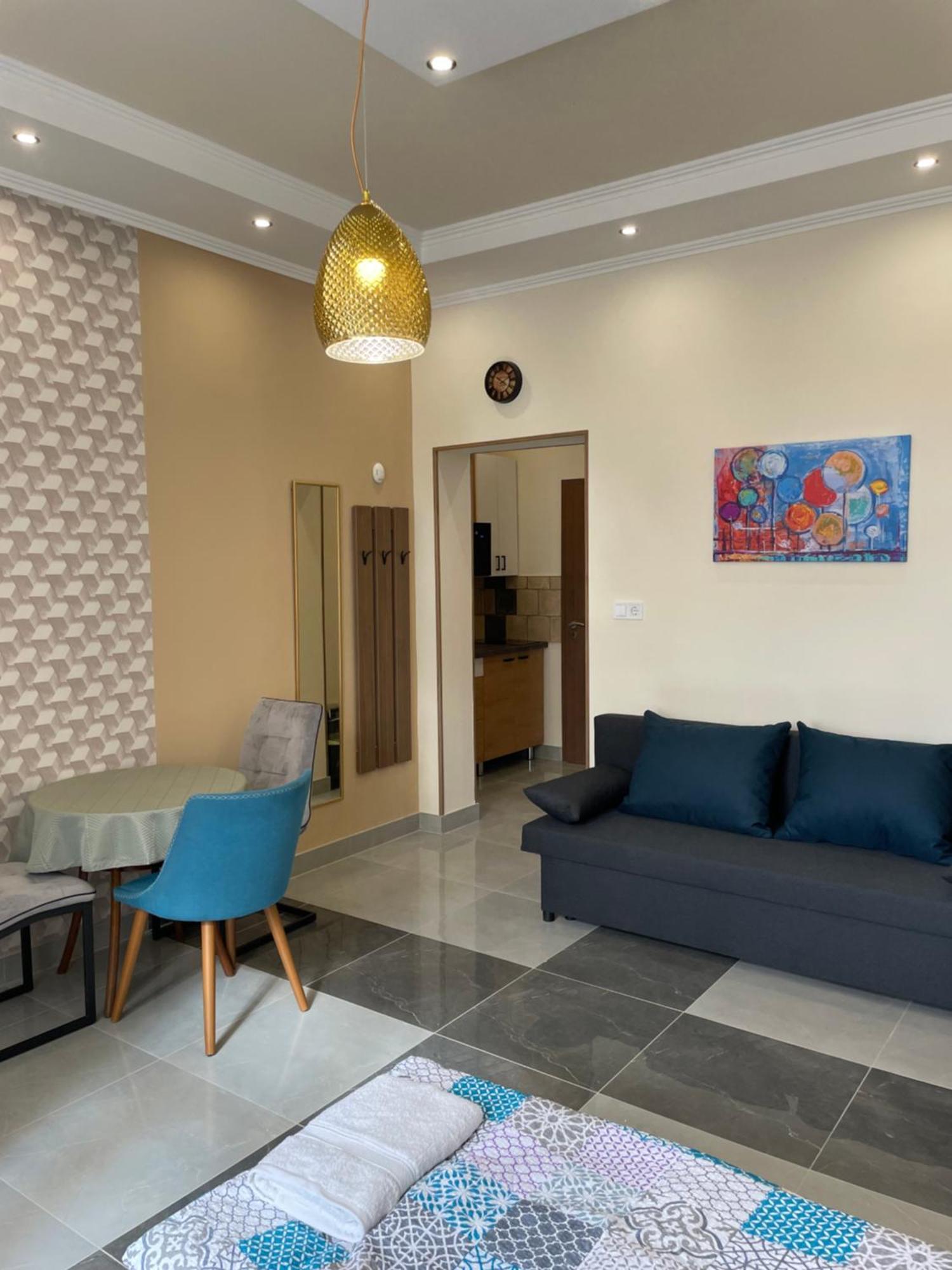 Kovacs Apartmanhaz Kiskunhalas Bilik gambar