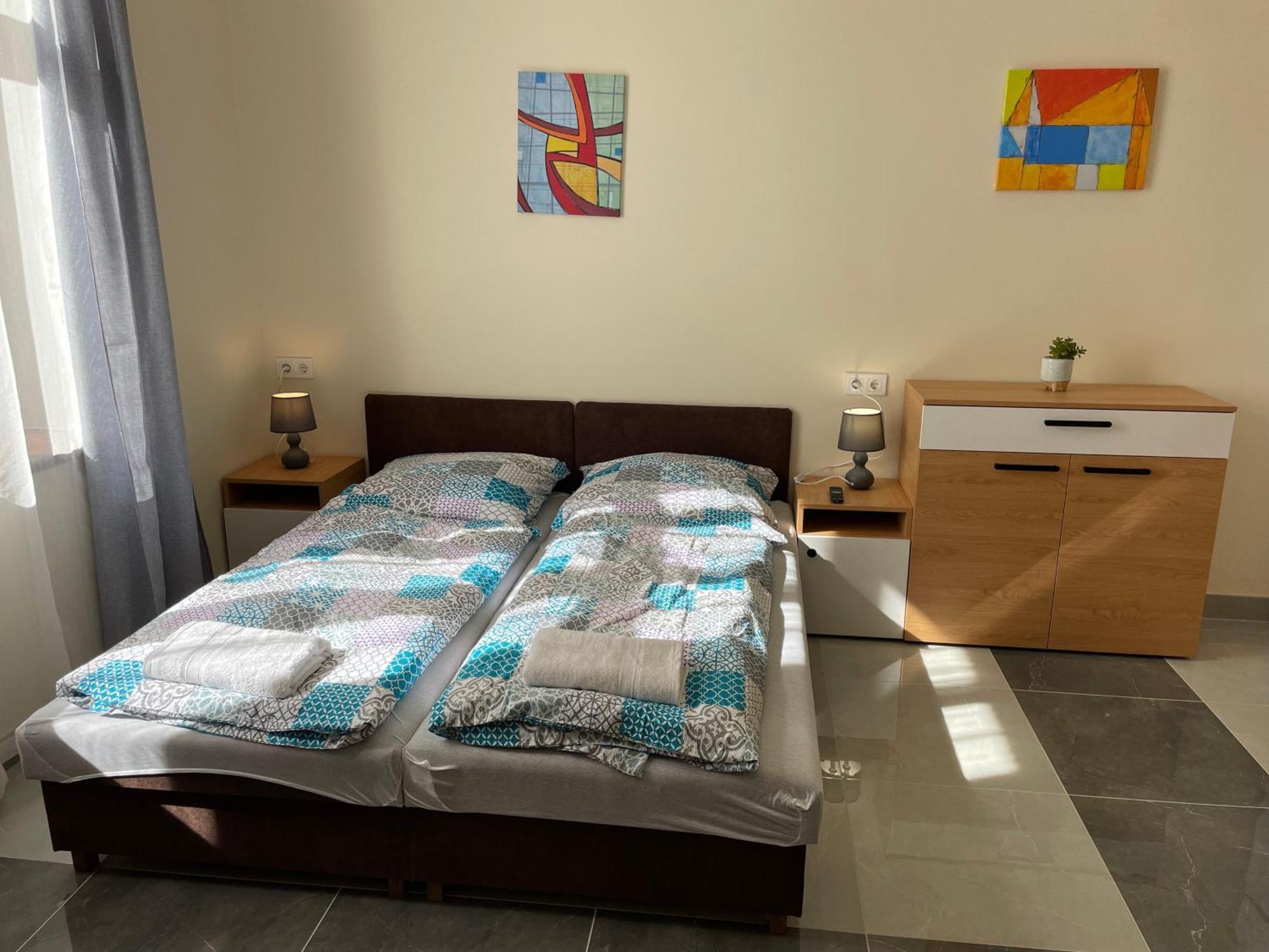 Kovacs Apartmanhaz Kiskunhalas Bilik gambar