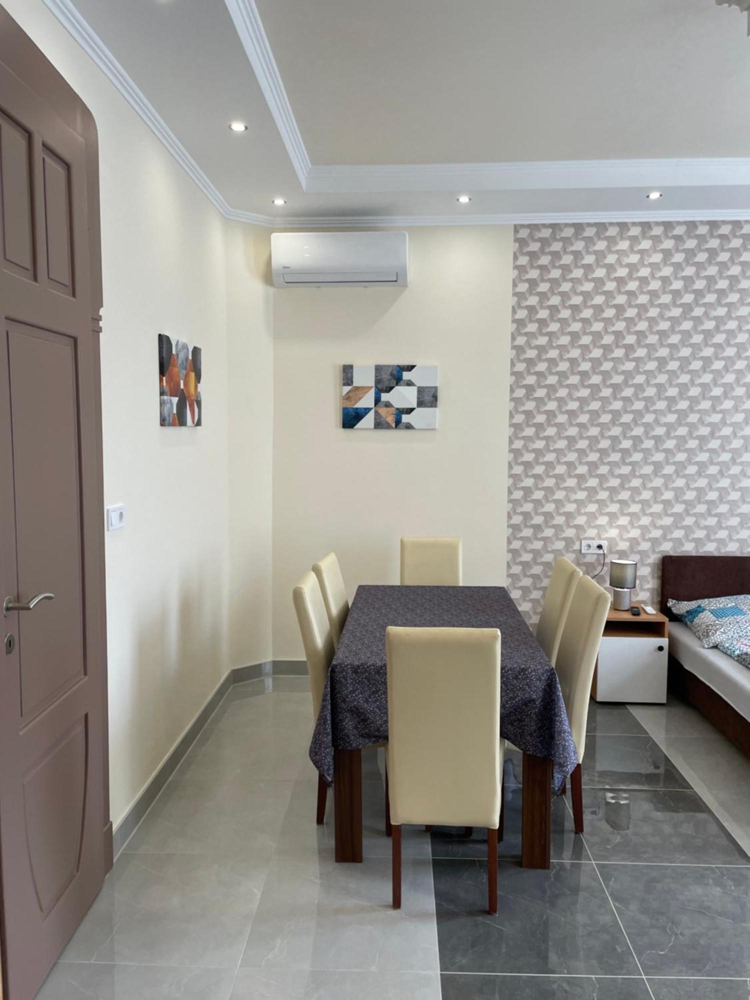 Kovacs Apartmanhaz Kiskunhalas Bilik gambar
