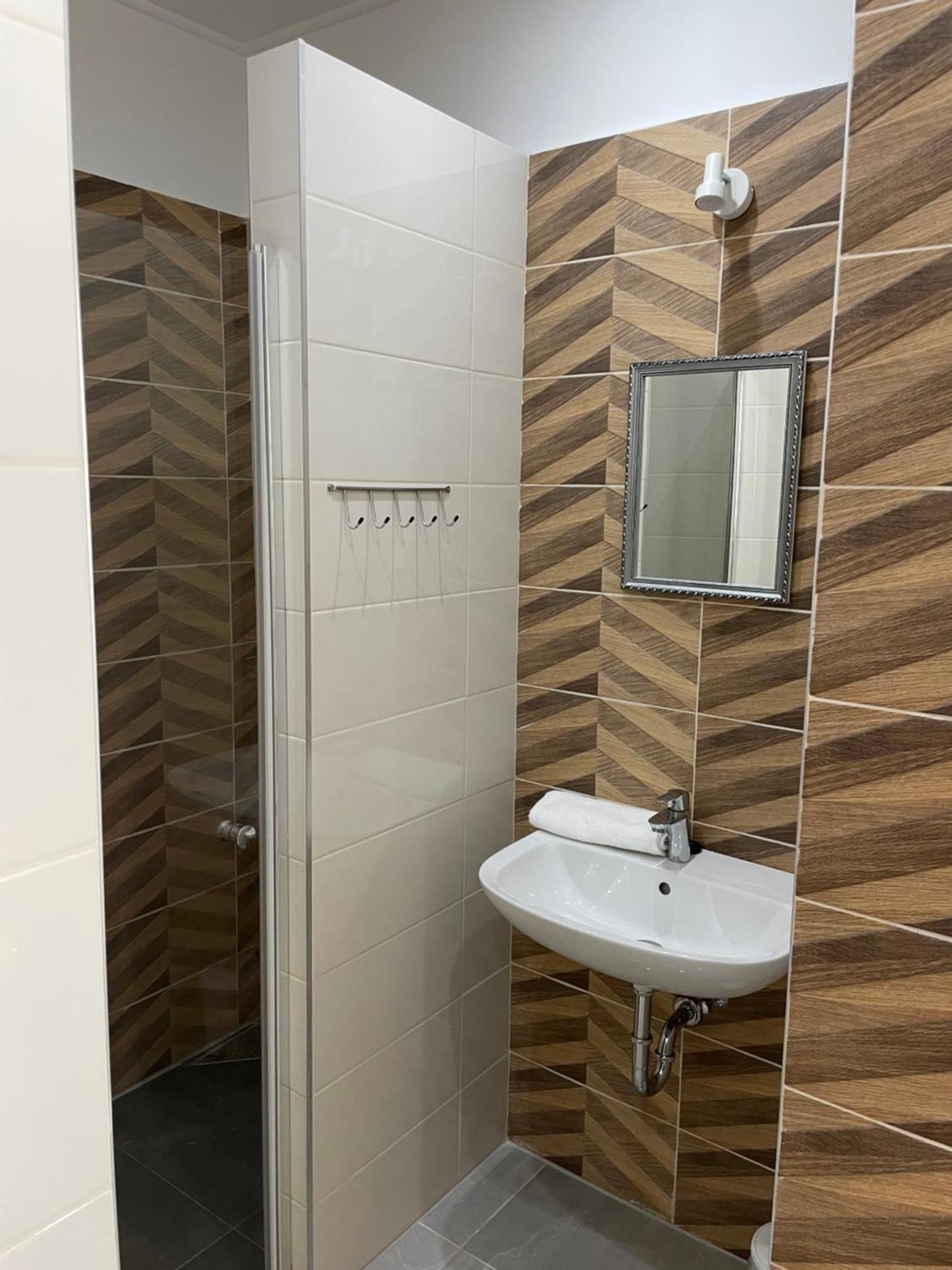 Kovacs Apartmanhaz Kiskunhalas Bilik gambar
