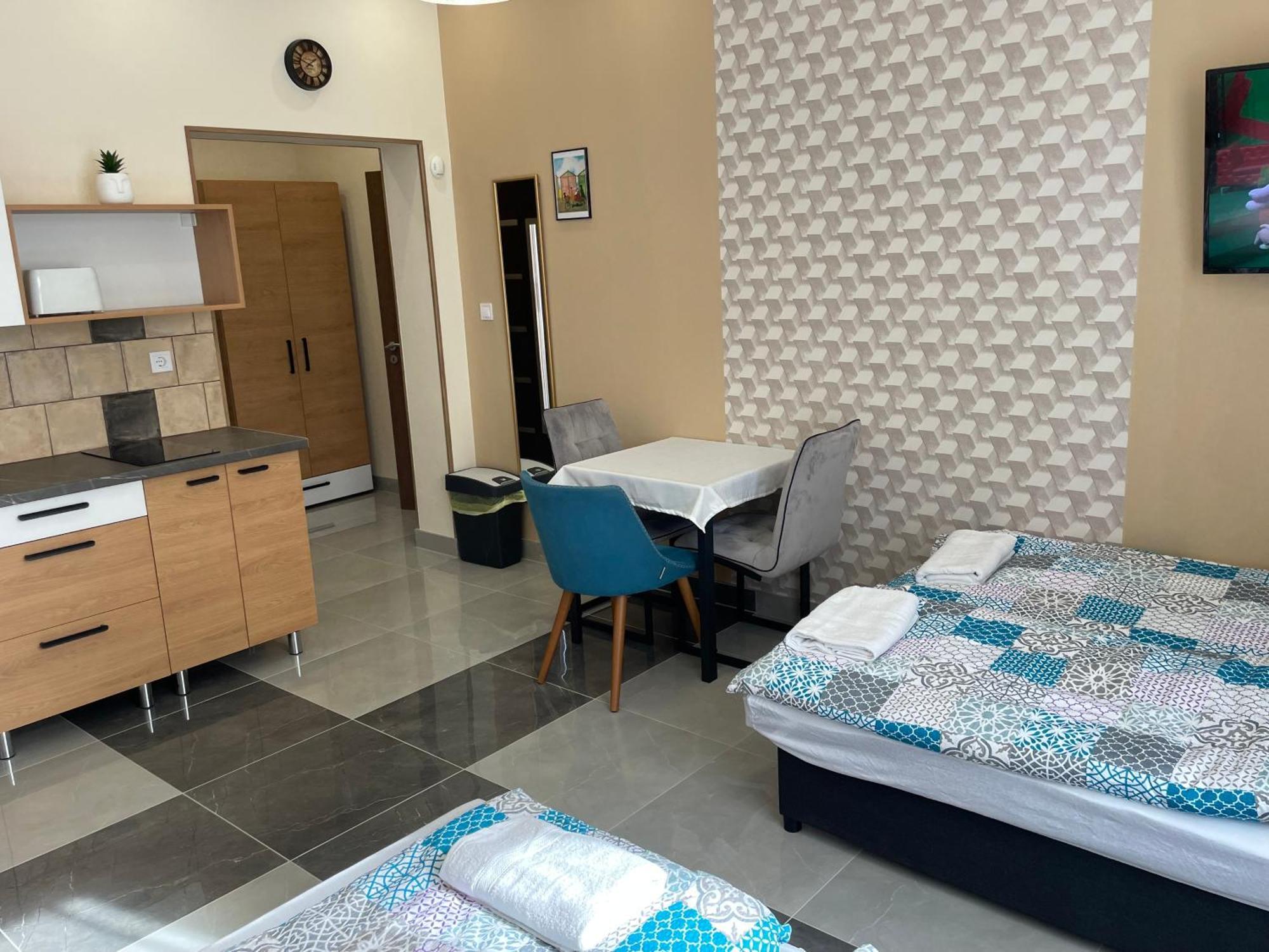 Kovacs Apartmanhaz Kiskunhalas Bilik gambar