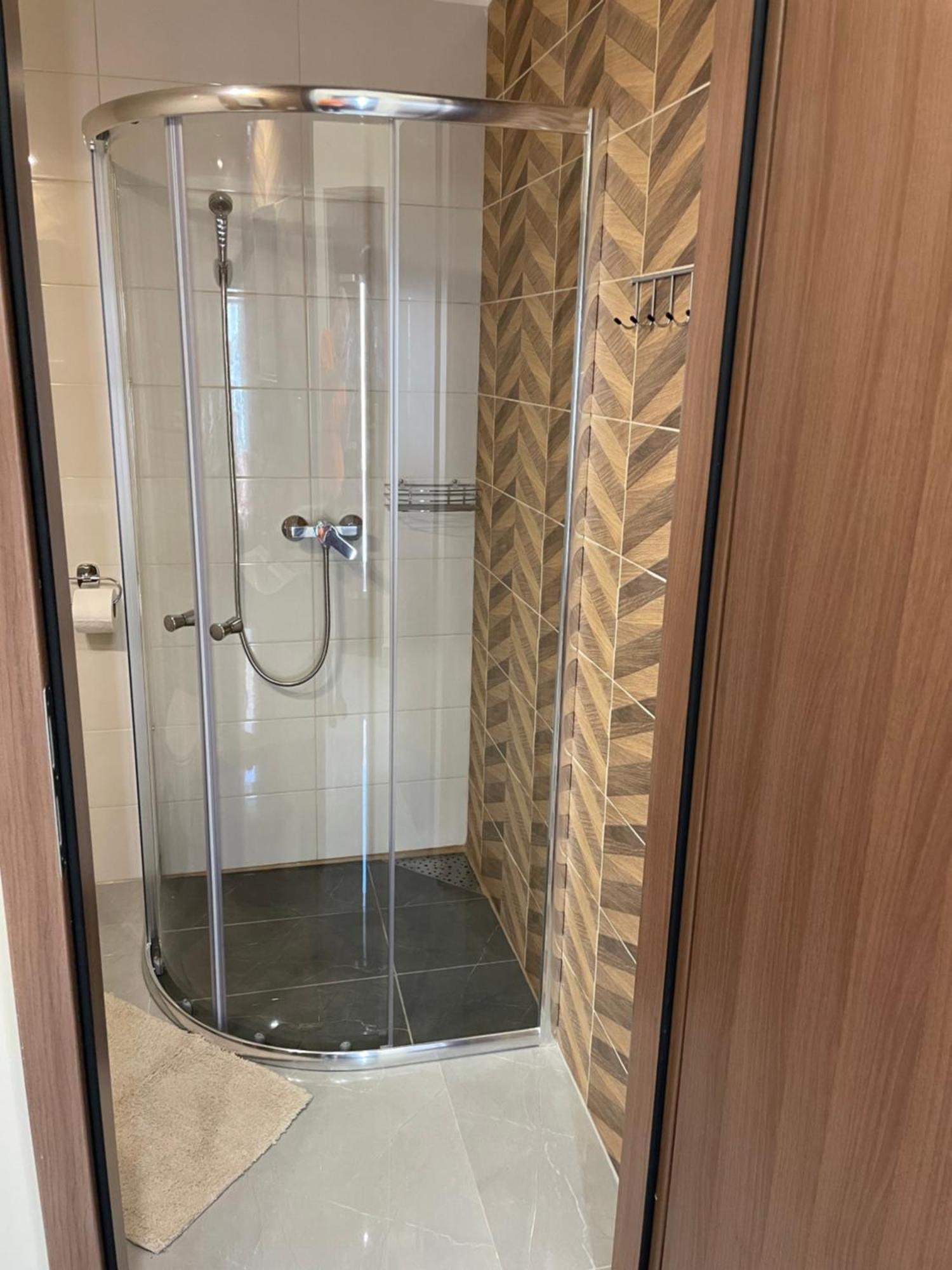 Kovacs Apartmanhaz Kiskunhalas Bilik gambar